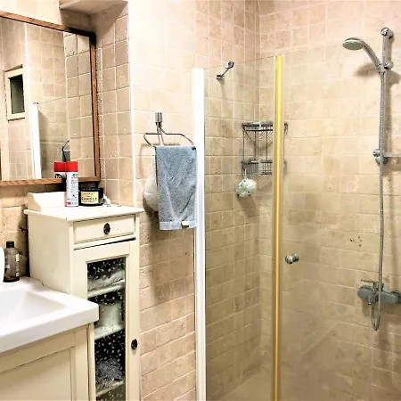 شقة Brand-new Decorated Cozy Flat, 5 Mins To Taksim