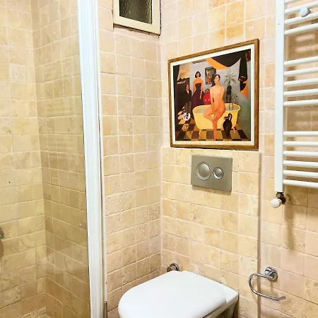Brand-new Decorated Cozy Flat, 5 Mins To Taksim * اسطنبول